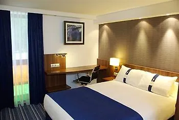 Hotel Holiday Inn Express Marseille Airport Vitrolles