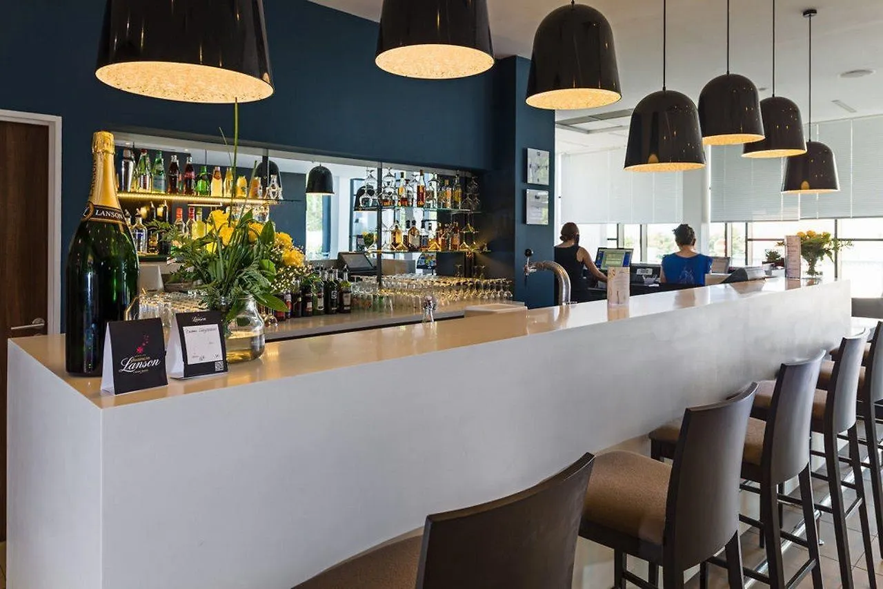 Holiday Inn Express Marseille Airport Vitrolles  Hotel